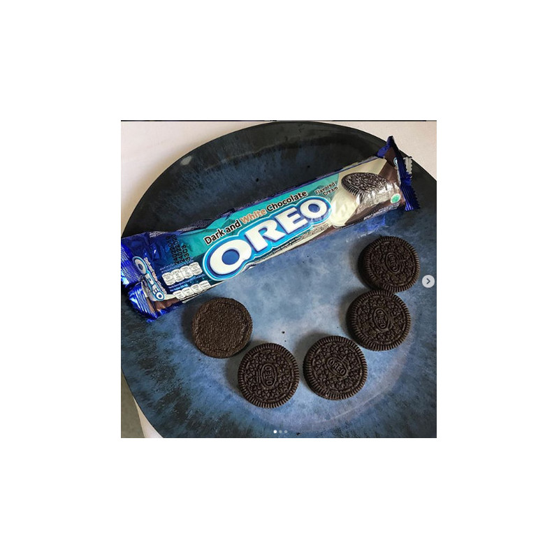 Snacks|OREO|Oreo cookies with dark and white chocolate 119.6g